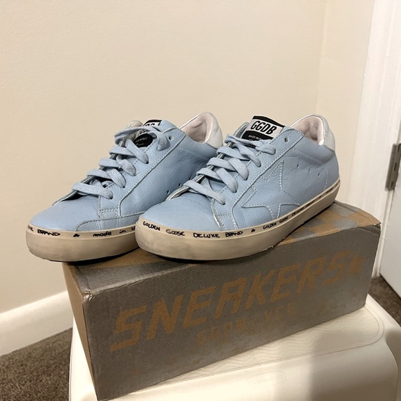 Golden Goose Sneakers - Picture 2 of 5